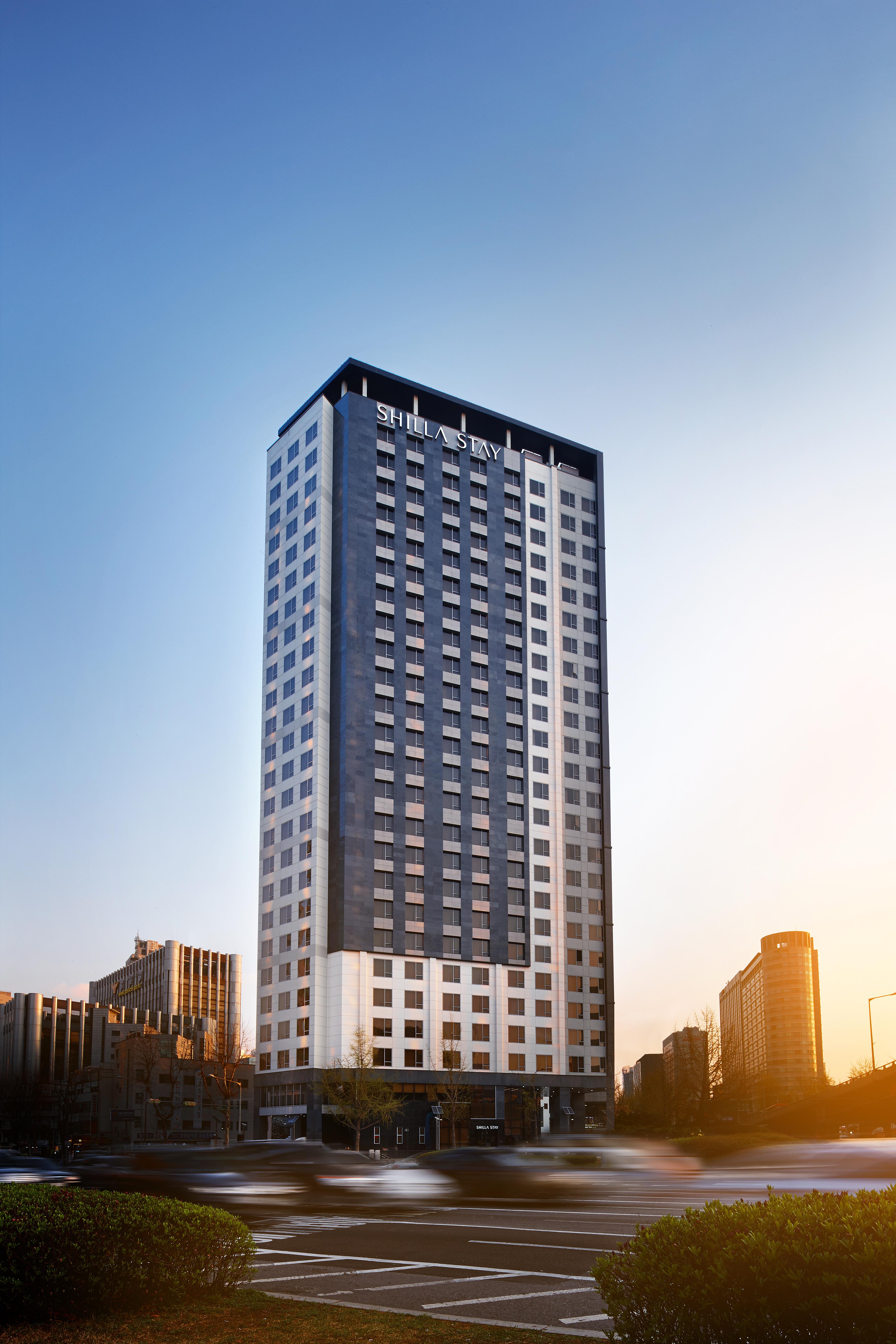 Shilla Stay Seodaemun Seoul Station Exterior photo